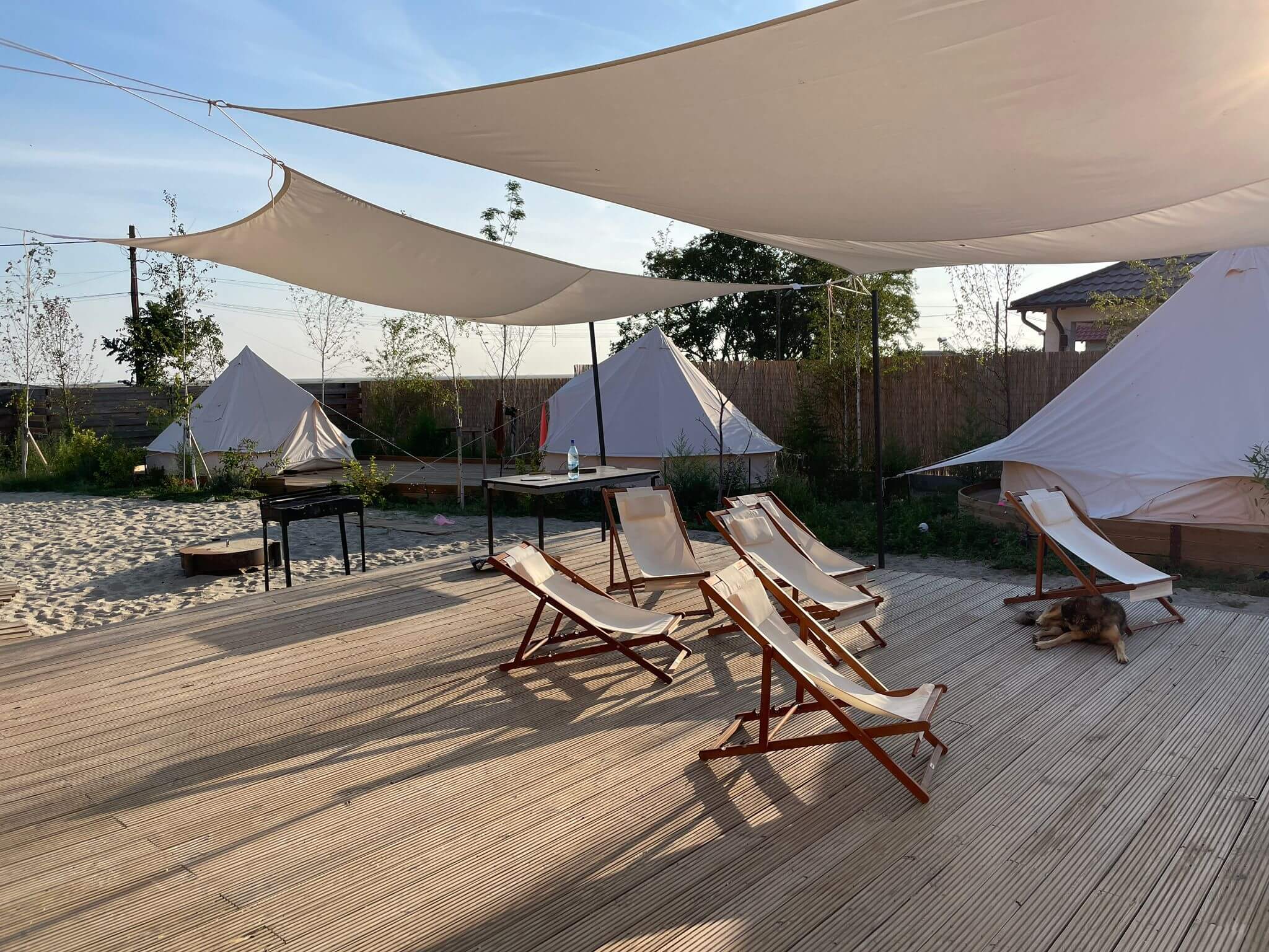 Amurg glamping & pool