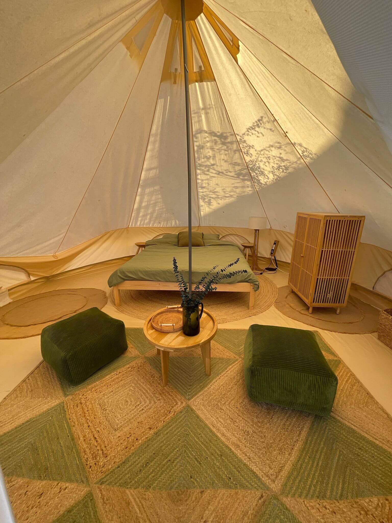 Amurg glamping & pool