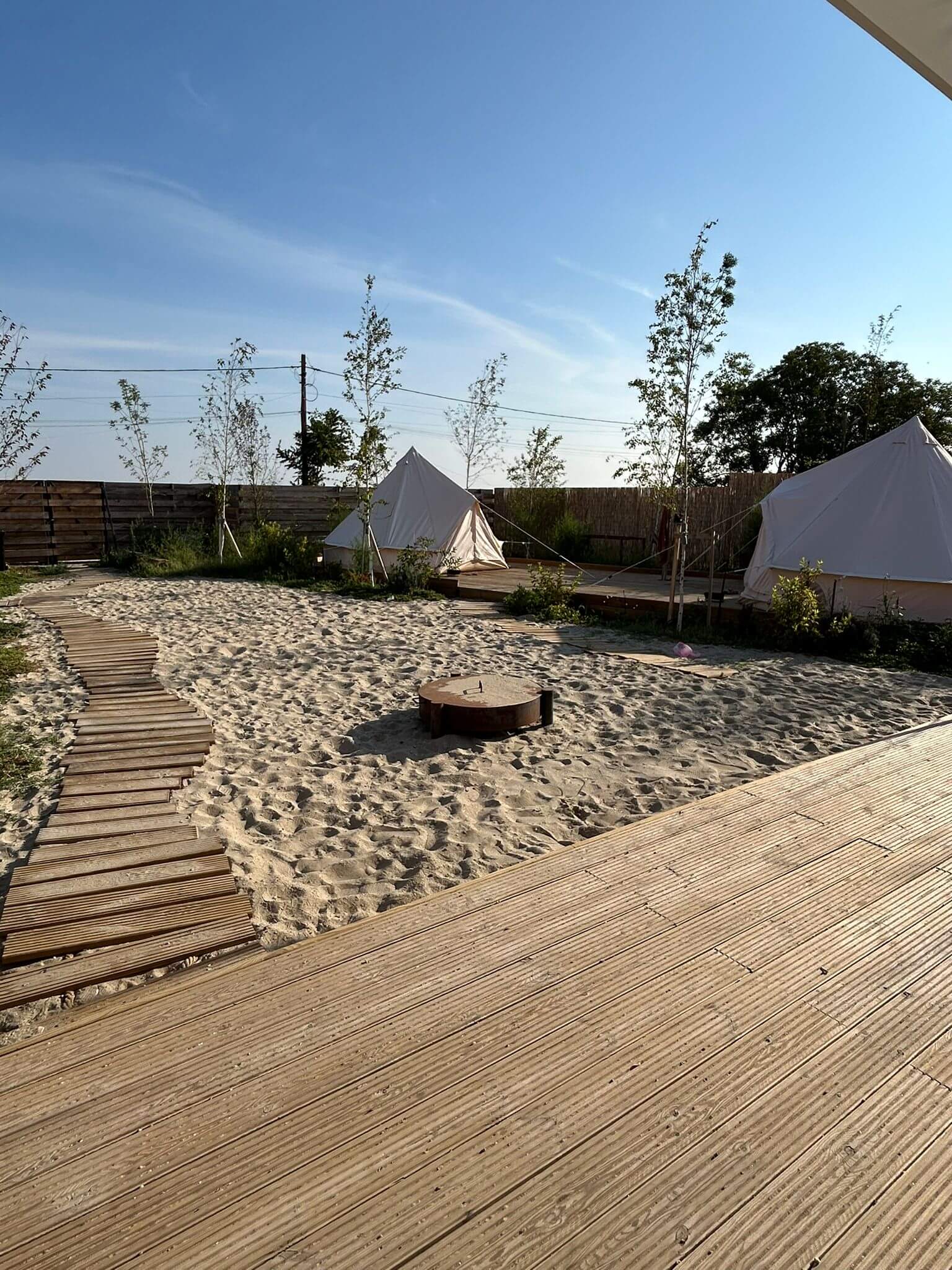 Amurg glamping & pool
