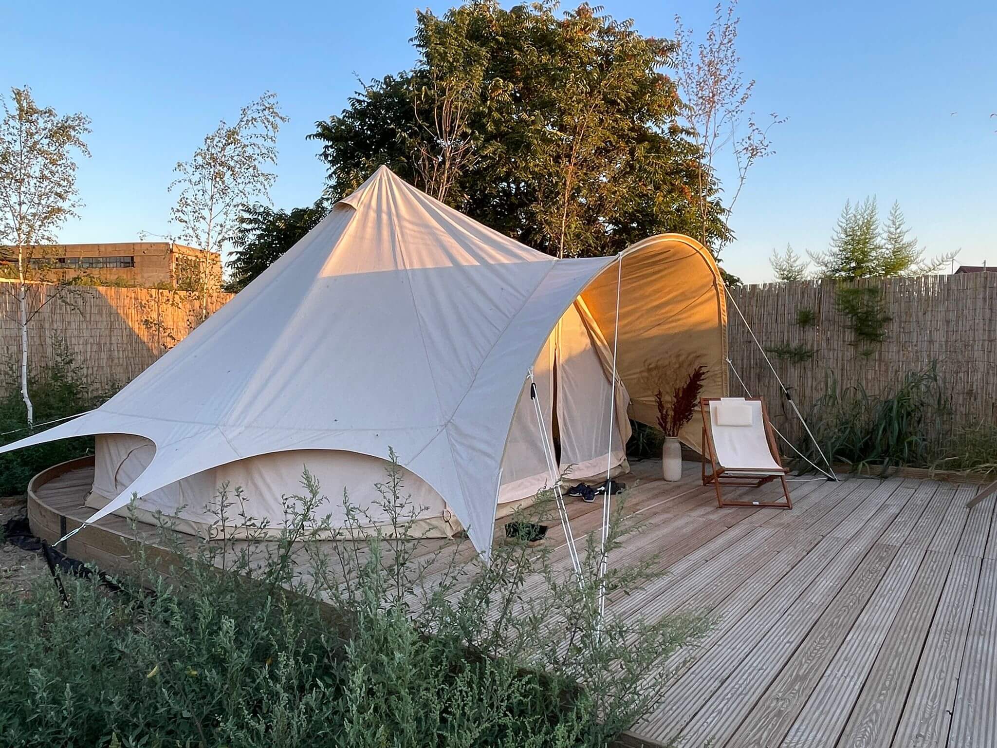 Amurg glamping & pool